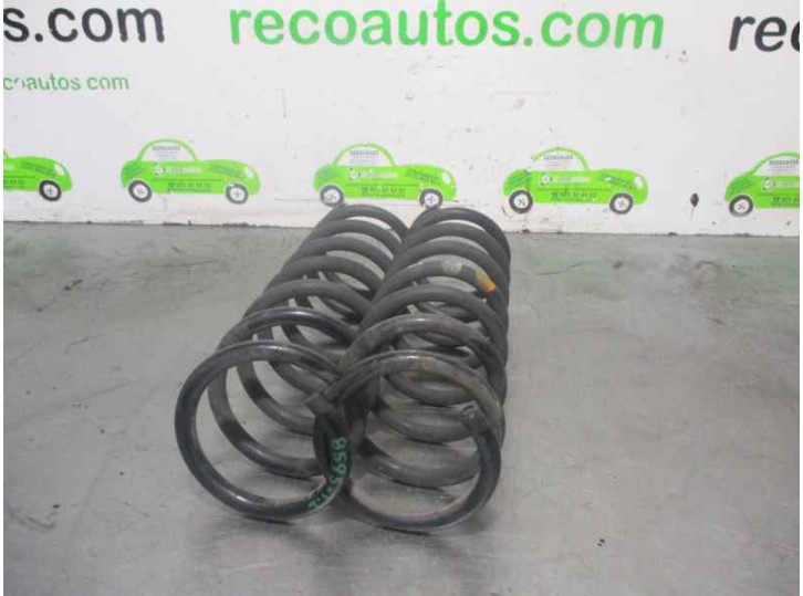Replacement suspension spring for Volvo V40 Cross Country 2.0 Diesel CAT OEM IAM reference 