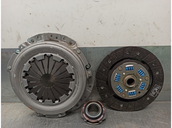 Recambio de kit embrague para renault 18 referencia OEM IAM 185864 185864 VALEO