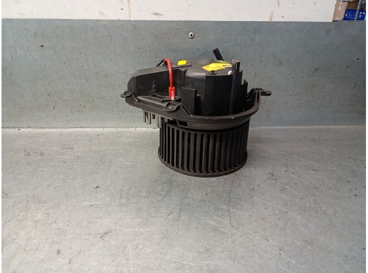 Recambio de motor calefaccion para citroën xantia berlina 2.0 referencia OEM IAM 95667961 95667961 