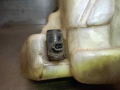 Recambio de deposito limpia para mg serie 600 (rh) 2.0 cat referencia OEM IAM DMB102470EVA 090694 VALEO