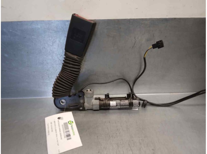 Recambio de pretensor airbag derecho para mini r55 clubman 16v cat referencia OEM IAM 610183700D  3 PUERTAS