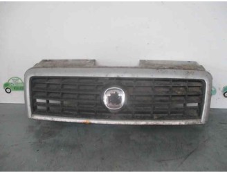 Replacement front bumper grille for Fiat Doblo Cargo (223) 1.9 JTD CAT OEM IAM reference 735395576 GREY
