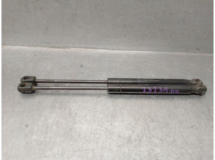 Recambio de amortiguadores capo para infiniti ex 30d referencia OEM IAM 6574701BA0A 654701BA0A 