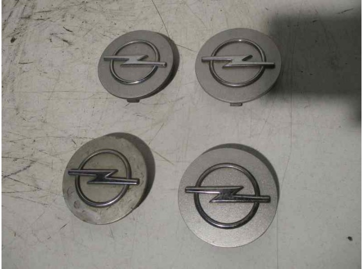 Recambio de tapacubos para opel vectra b berlina 1.8 16v cat referencia OEM IAM 13142446  