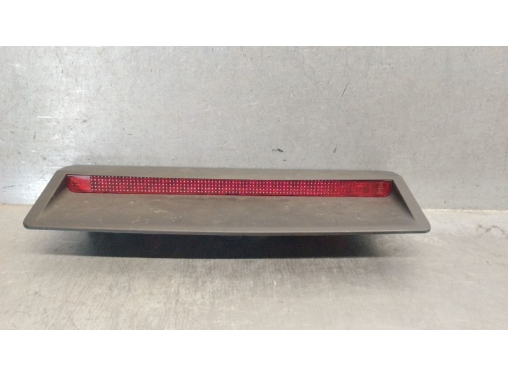 Recambio de luz central de freno para hyundai coupe (gk) 1.6 fx referencia OEM IAM 927002C000 927002C000LK 