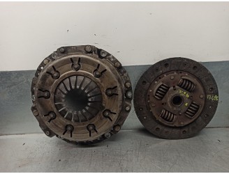 Replacement clutch kit for Ford Sierra sedan 2.0 OEM IAM reference 88BB7563B1A LUK