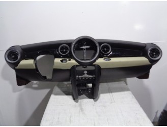 Recambio de salpicadero para mini r55 clubman 16v cat referencia OEM IAM 51452752769 NEGRO Y BEIGE 