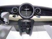 Recambio de salpicadero para mini r55 clubman 16v cat referencia OEM IAM 51452752769 NEGRO Y BEIGE 