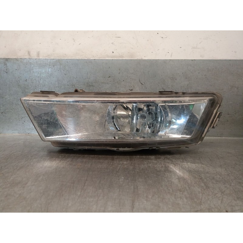 Recambio de faro antiniebla izquierdo para skoda rapid (nh3, nk3, nk6) 1.6 tdi referencia OEM IAM 5JA941699 5JA941701 