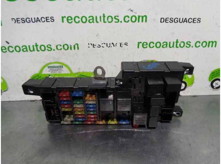 Recambio de caja reles / fusibles para volvo s80 berlina 2.4 cat referencia OEM IAM 518829007 