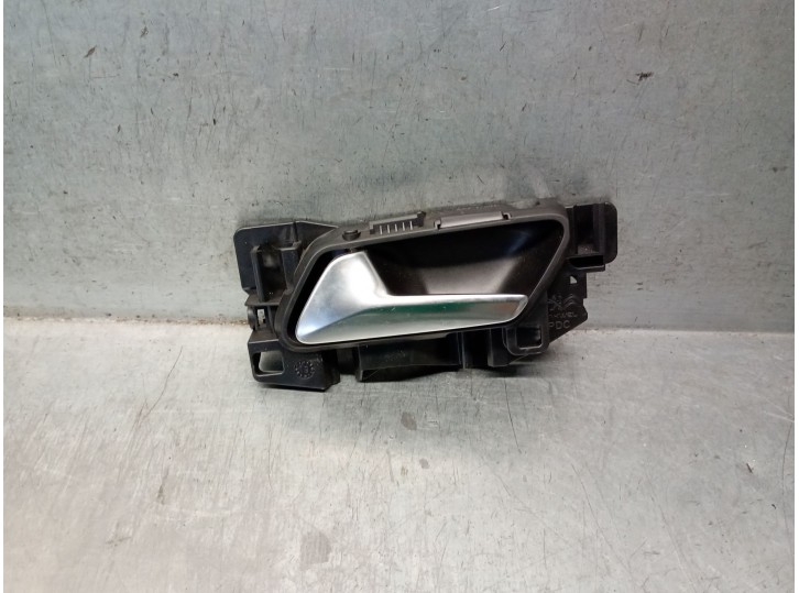Recambio de maneta interior trasera izquierda para opel corsa f (p2jo) 1.2 (68) referencia OEM IAM 39198474 