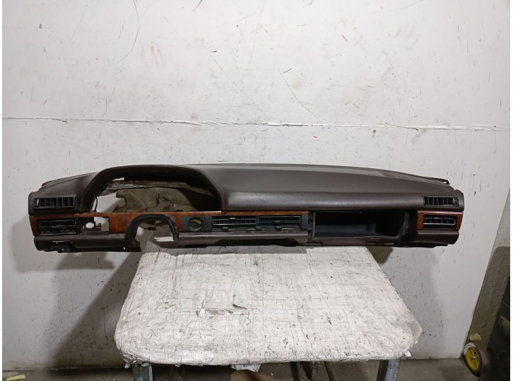 Recambio de salpicadero para mercedes-benz clase s (w126) berlina+coupe sec 560 referencia OEM IAM A1266804587 A1266804587 