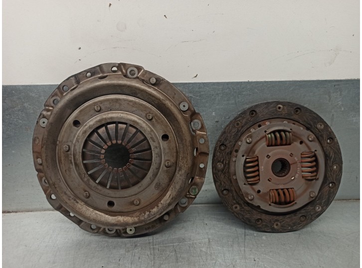 Recambio de kit embrague para citroën saxo 1.5 diesel referencia OEM IAM 9647141780 