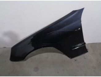 Recambio de aleta delantera izquierda para mercedes-benz clase c (w203) berlina 1.8 cat referencia OEM IAM A2038800118 NEGRA 