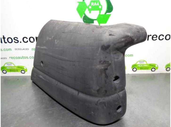 Replacement rear right bumper end cap for Renault Master II Phase 2 bus 2.5 diesel DCi FAP cat OEM IAM reference 7700