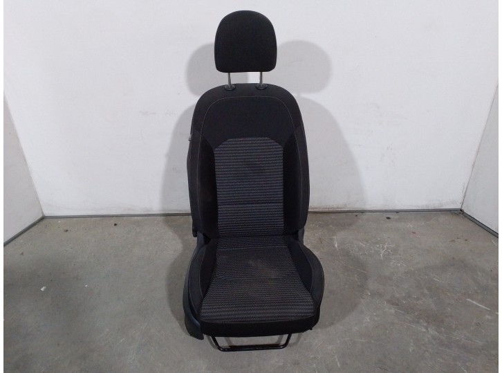 Replacement front right seat for Kia XCeed 1.0 TGDi CAT OEM IAM reference 5016098 BLACK AND GREY FABRIC 5 DOORS