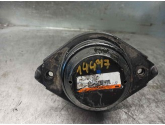 Recambio de soporte motor para mercedes-benz clase m (w164) 3.0 cdi cat referencia OEM IAM A2512404417 