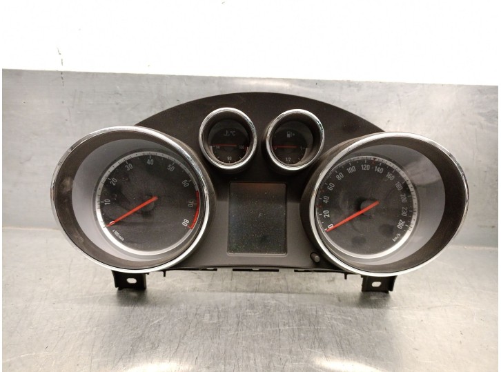 Recambio de cuadro instrumentos para opel insignia a (g09) 1.8 (68) referencia OEM IAM 13333350 1256643 A2C53383402 VDO