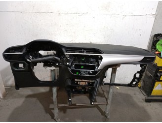 Recambio de salpicadero para opel corsa f (p2jo) 1.2 (68) referencia OEM IAM 5538237  