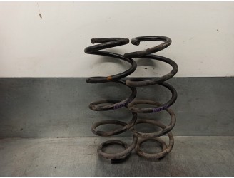 Recambio de muelle amortiguacion para toyota yaris (_p13_) 1.5 hybrid (nhp130_) referencia OEM IAM 482310D751  