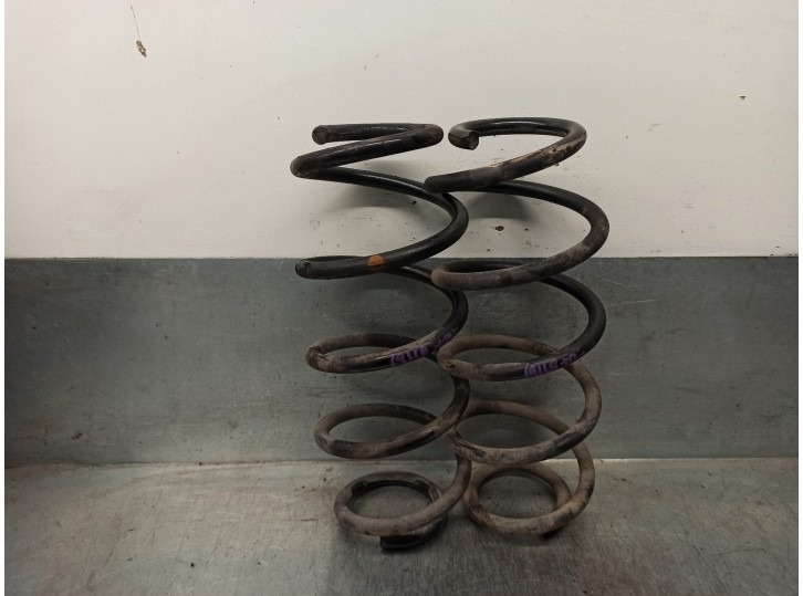 Recambio de muelle amortiguacion para toyota yaris (_p13_) 1.5 hybrid (nhp130_) referencia OEM IAM 482310D751  