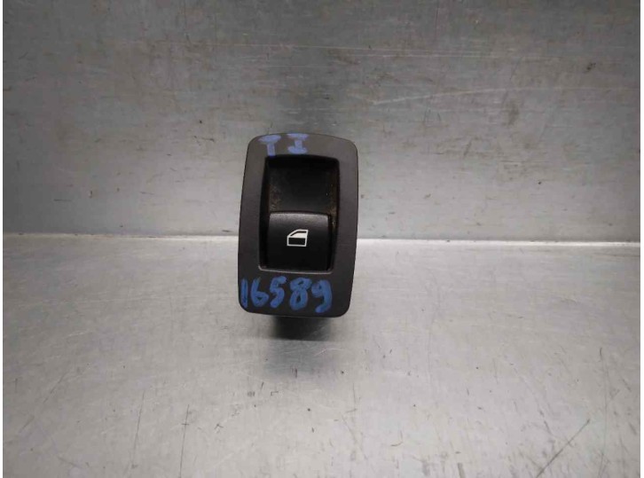 Recambio de mando elevalunas delantero derecho para bmw serie 1 berlina (e81/e87) 2.0 16v diesel cat referencia OEM IAM 6945874 