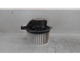 Recambio de motor calefaccion para kia xceed 1.0 tgdi cat referencia OEM IAM EB1D1NXJAA  