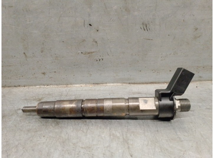 Replacement injector for BMW X1 (E84) xDrive 20d OEM IAM reference 780542803 