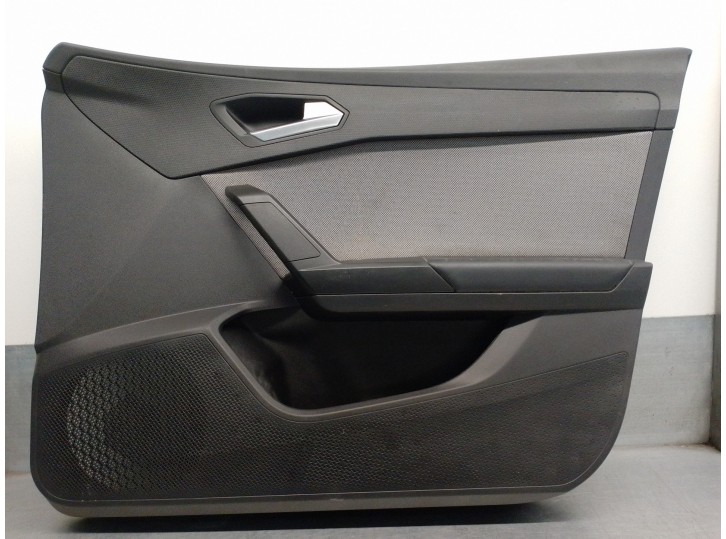 Replacement front right door panel trim for Seat Leon (KL1) 1.5 16V TSI ACT OEM IAM reference 5FA867012BJUTT 5 DOOR