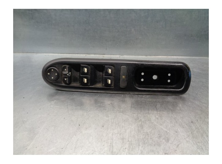 Replacement front left window lift switch for Peugeot 407 SW 2.0 16V HDI FAP CAT (RHR / DW10BTED4) OEM IAM reference 96
