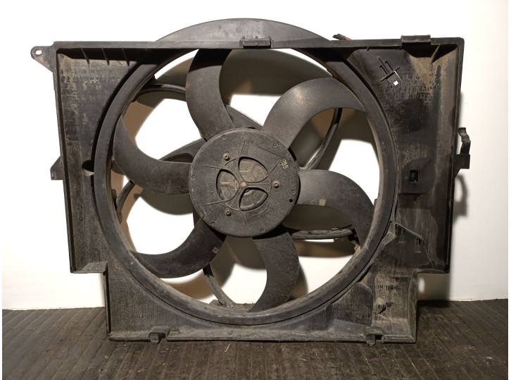 Recambio de electroventilador para bmw 3 (e90) 320 d referencia OEM IAM 17427788906 17428506668 8240431 GATE