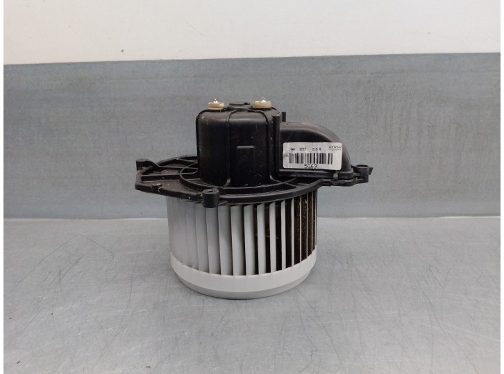 Recambio de motor calefaccion para citroën berlingo 1.6 16v hdi referencia OEM IAM 6441AR 