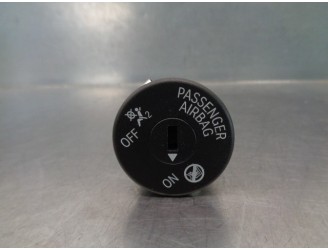 Recambio de interruptor para bmw serie 3 touring (g21) 2.0 16v turbodiesel referencia OEM IAM 61319483731  