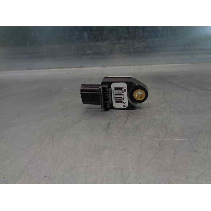 Recambio de sensor impacto para toyota auris 1.4 turbodiesel cat referencia OEM IAM 8983102080  