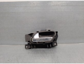 Replacement front right interior door handle for Citroën Berlingo 1.6 16V HDi OEM IAM reference 96555515ZD 6 DOORS