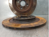 Recambio de disco freno trasero para toyota yaris (_p13_) 1.5 hybrid (nhp130_) referencia OEM IAM 424310D060  