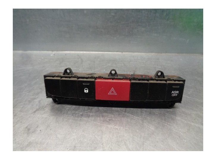 Replacement hazard switch for Citroën Jumper open body (06.2006 =>) 2.2 HDi FAP CAT OEM IAM reference 7355861640 
