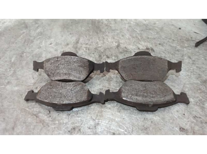 Recambio de pastillas de freno para ford fiesta (cbk) 1.4 16v cat referencia OEM IAM 