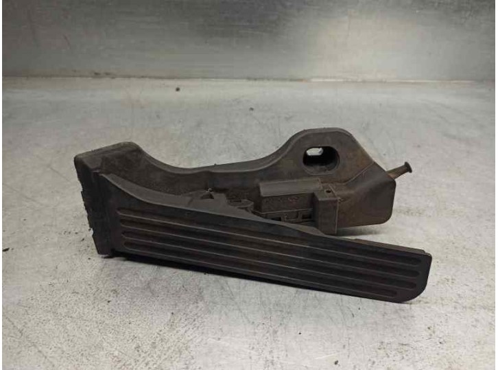 Recambio de potenciometro pedal para volkswagen golf v plus (1kp) 1.9 referencia OEM IAM 1K1721503M 6PV00889000 HELLA