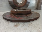 Replacement of front brake disc for Citroën Saxo 1.5 Diesel OEM IAM reference 1618859880 