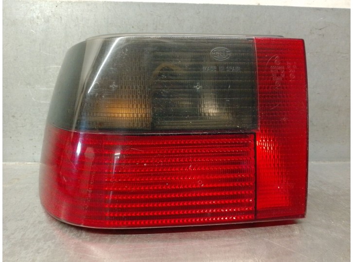 Replacement rear left tail light for Seat Ibiza (6K) 1.6 OEM IAM reference 6K6945111G 