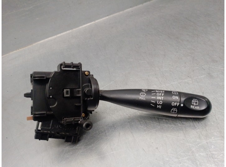 Recambio de mando limpia para toyota yaris (ncp1/nlp1/scp1) 1.3 cat referencia OEM IAM 173647  