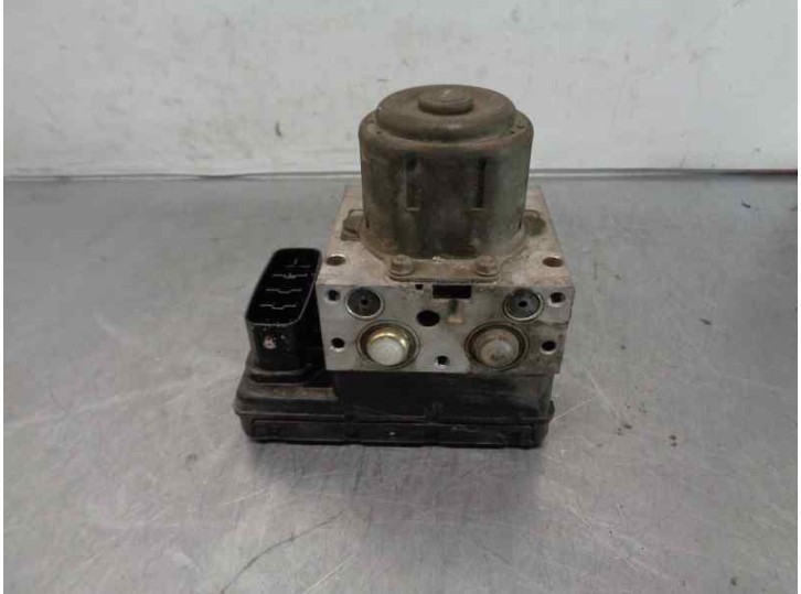 Replacement ABS for Toyota Corolla Verso (E12) 2.0 Turbodiesel CAT OEM IAM reference 4451013070 8954113040 