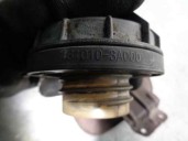 Recambio de tapa exterior combustible para kia carens 1.8 cat referencia OEM IAM 0K2C142410  ROJA