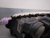 Recambio de faro derecho para renault megane ii berlina 5p 1.6 16v referencia OEM IAM 8200073221F  