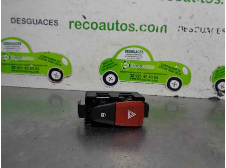 Recambio de warning para renault megane iii berlina 5 p dynamique referencia OEM IAM 8200214896A 