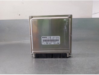 Recambio de centralita motor uce para opel omega b 2.5 24v dti cat (y 25 dt / l14) referencia OEM IAM 7789213 0281010719 BOSCH