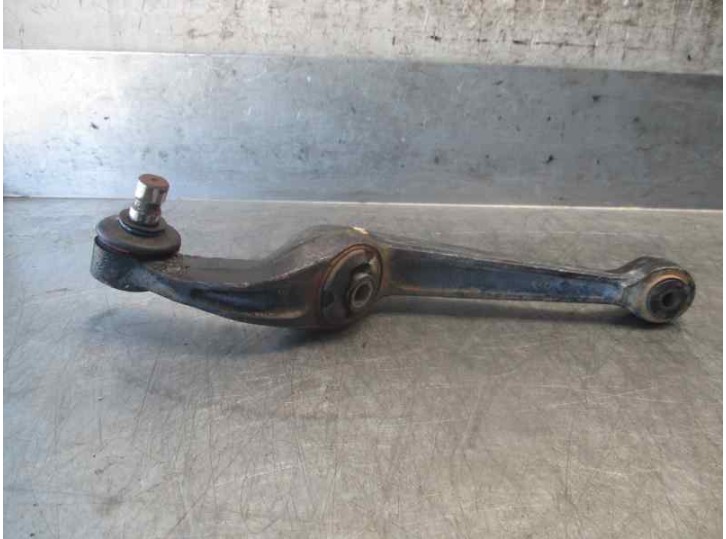 Recambio de brazo suspension inferior delantero izquierdo para peugeot 205 berlina 1.2 referencia OEM IAM 352051  
