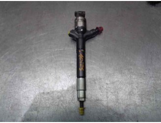 Recambio de inyector para toyota avensis berlina (t25) 2.2 d-4d cat referencia OEM IAM 236700R160  DENSO