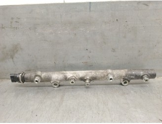 Recambio de rampa inyectora para land rover freelander i (l314) 2.0 td4 4x4 referencia OEM IAM 0445214011 MJN100850L 0445214011 